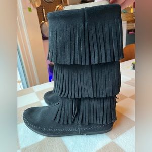 Minnetonka Fringe Moccasin Boot